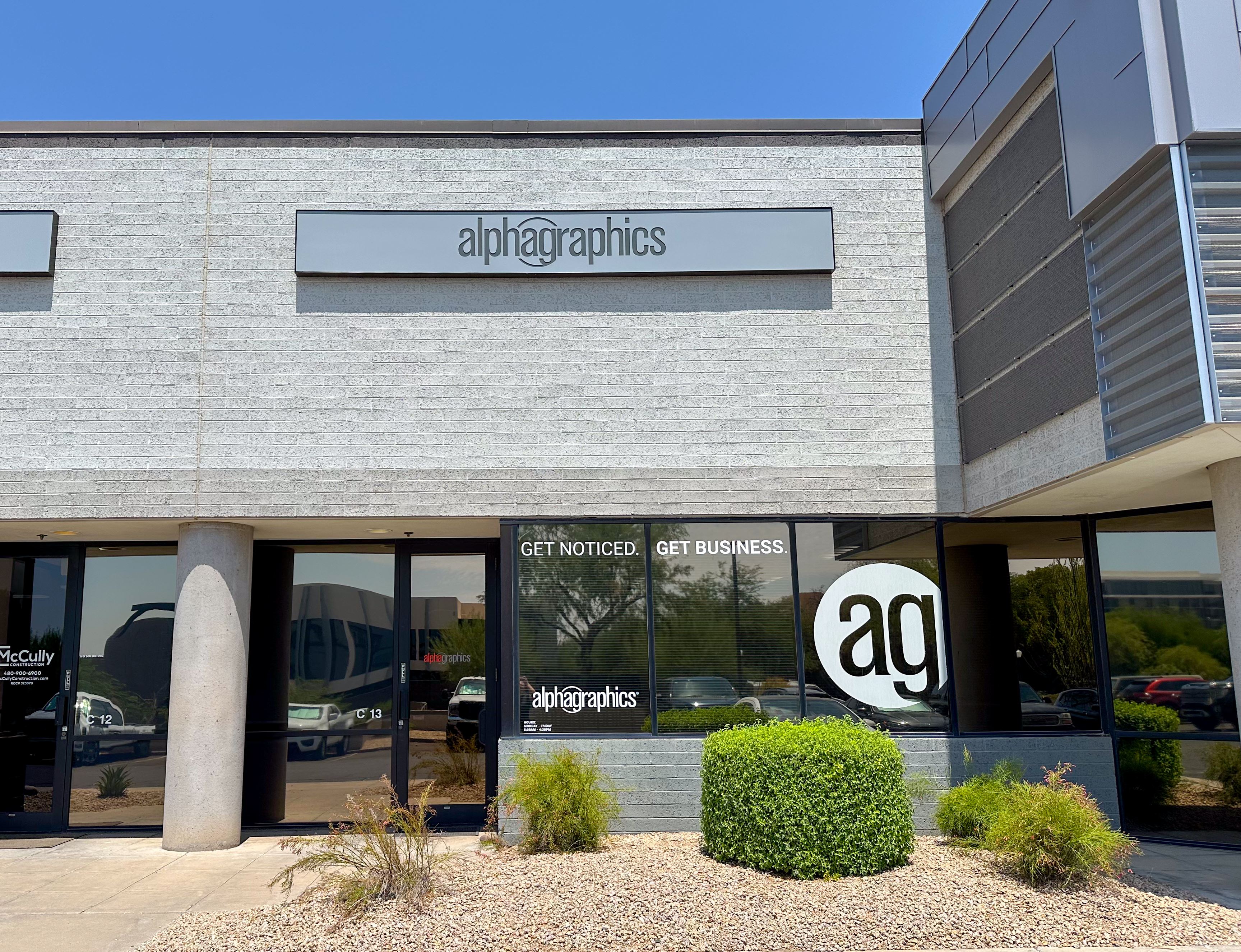 Exterior of AlphaGraphics brick and mortar building in North Scottsdale.