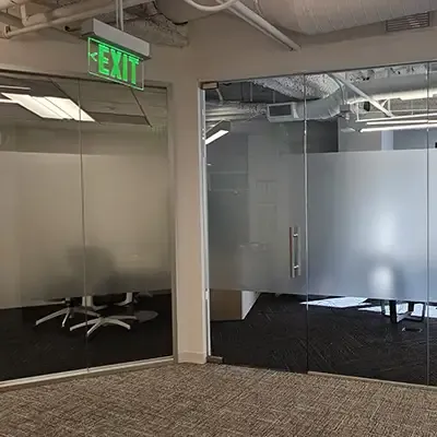 privacy window at AlphaGraphics SOMA_Moscone