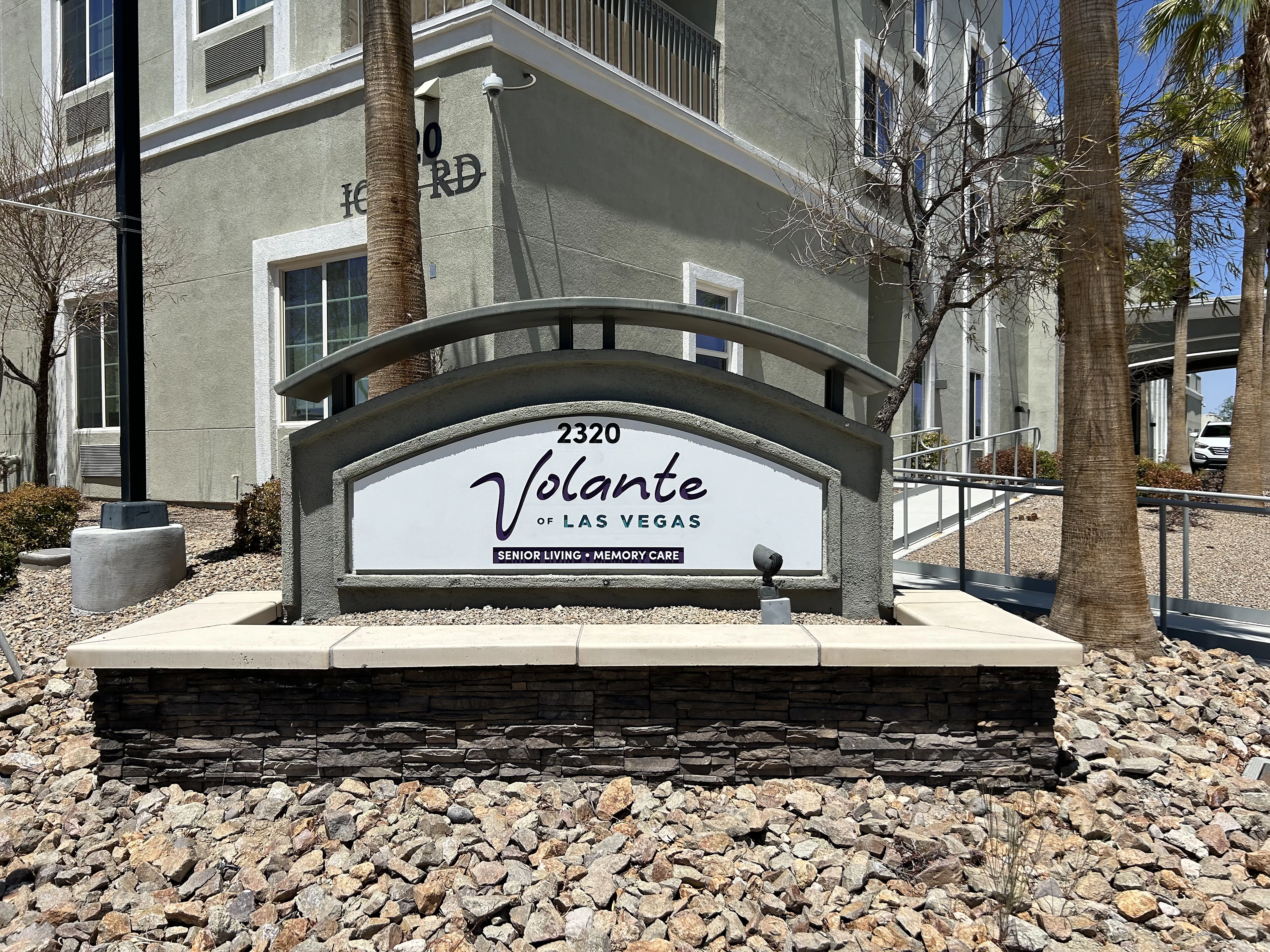 Monument sign for Volante of Las Vegas in front of a senior living facility.